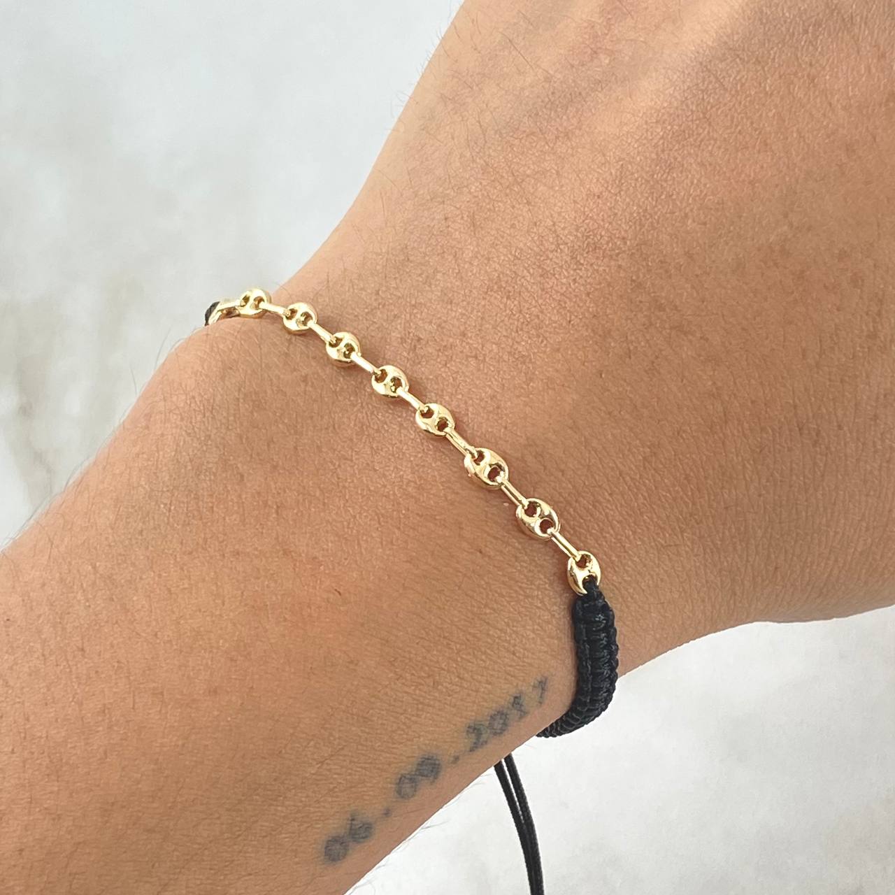 Pulsera Negra Retazo GC 0.55gr / 3.2mm Nueve Eslabones Oro Amarillo 18K (Oferta)
