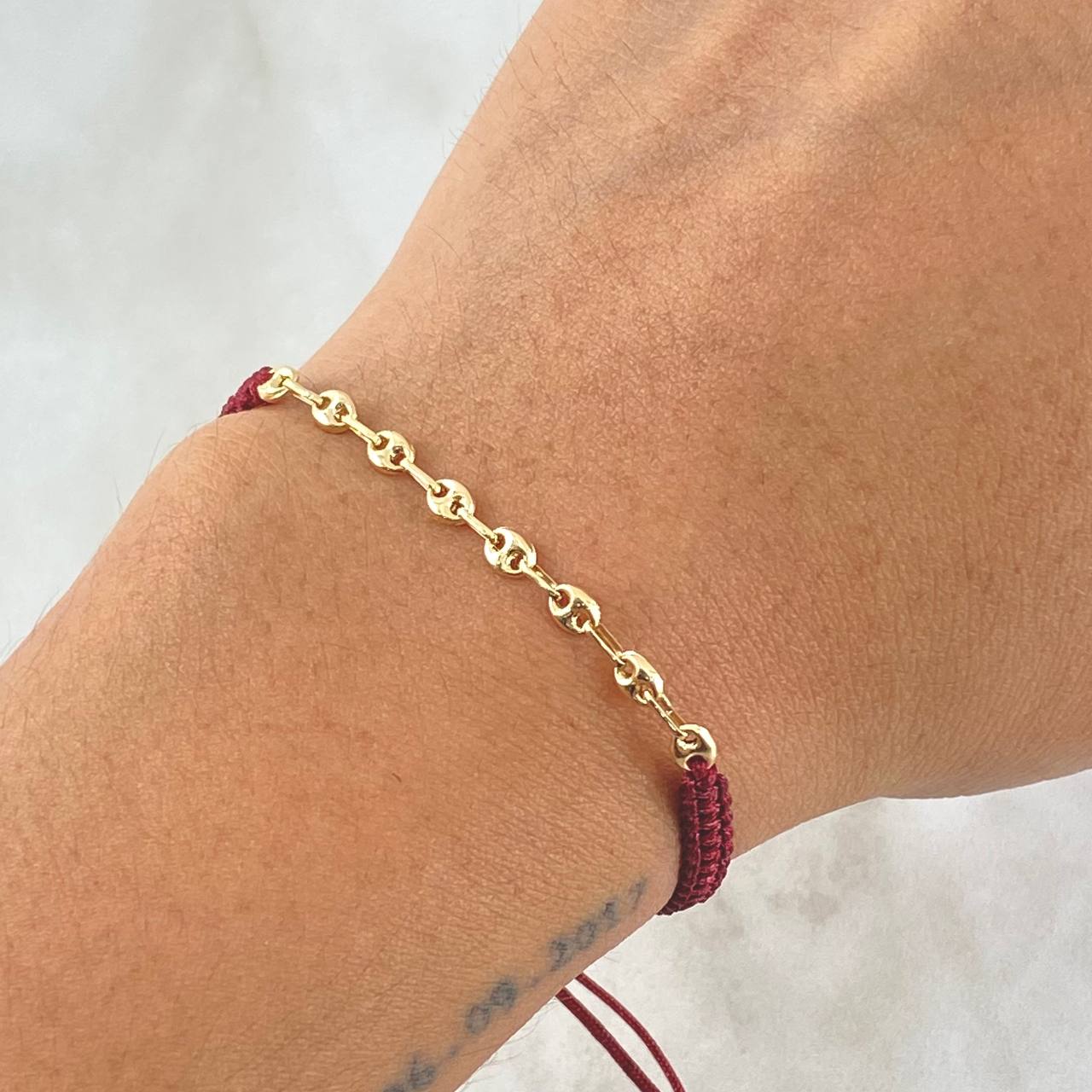 Pulsera Vino Tinto Retazo GC 0.5gr / 3.2mm Ocho Eslabones Oro Amarillo 18K (Oferta)