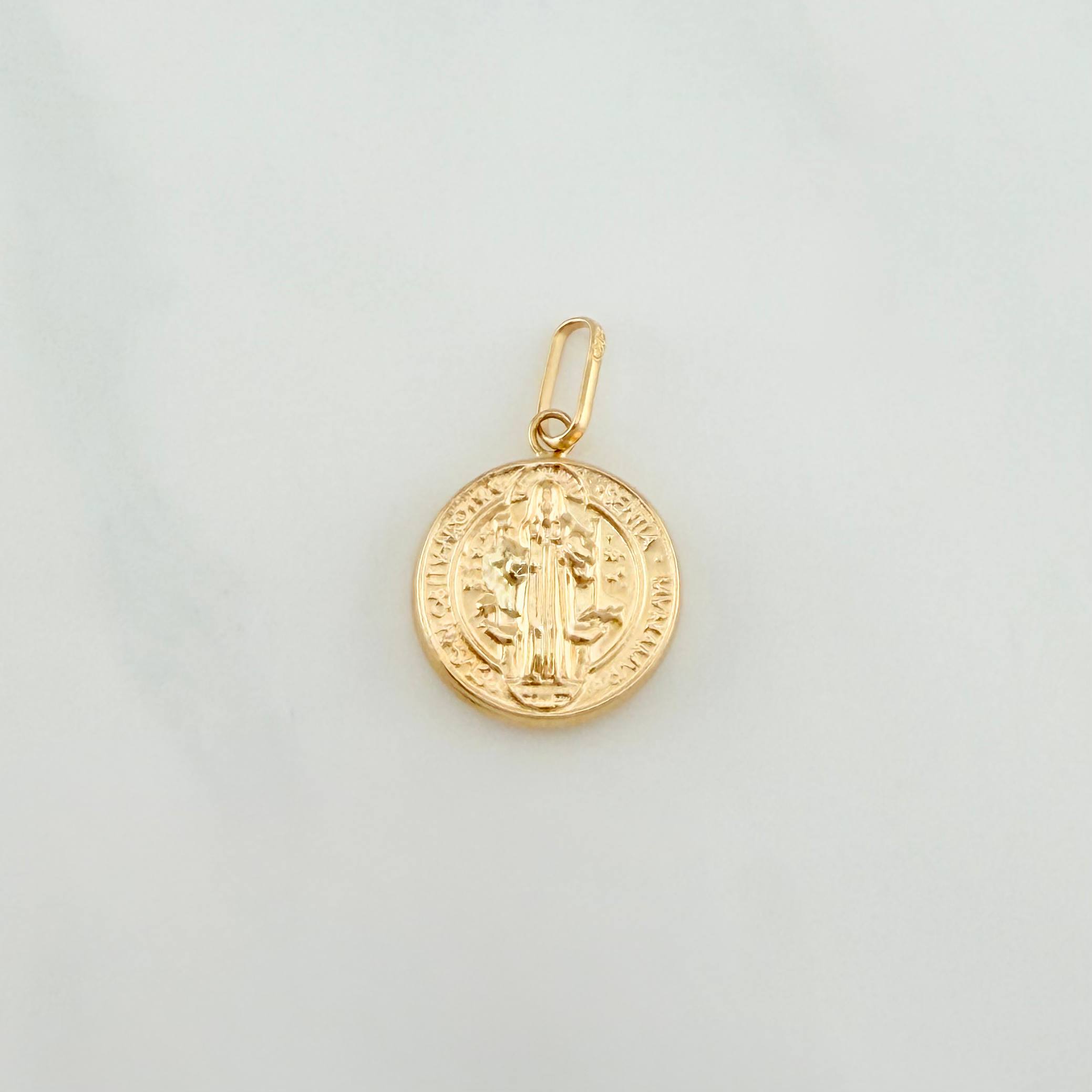 Dije San Benito 1.2 g / 2.4 cm Oro Amarillo 18K
