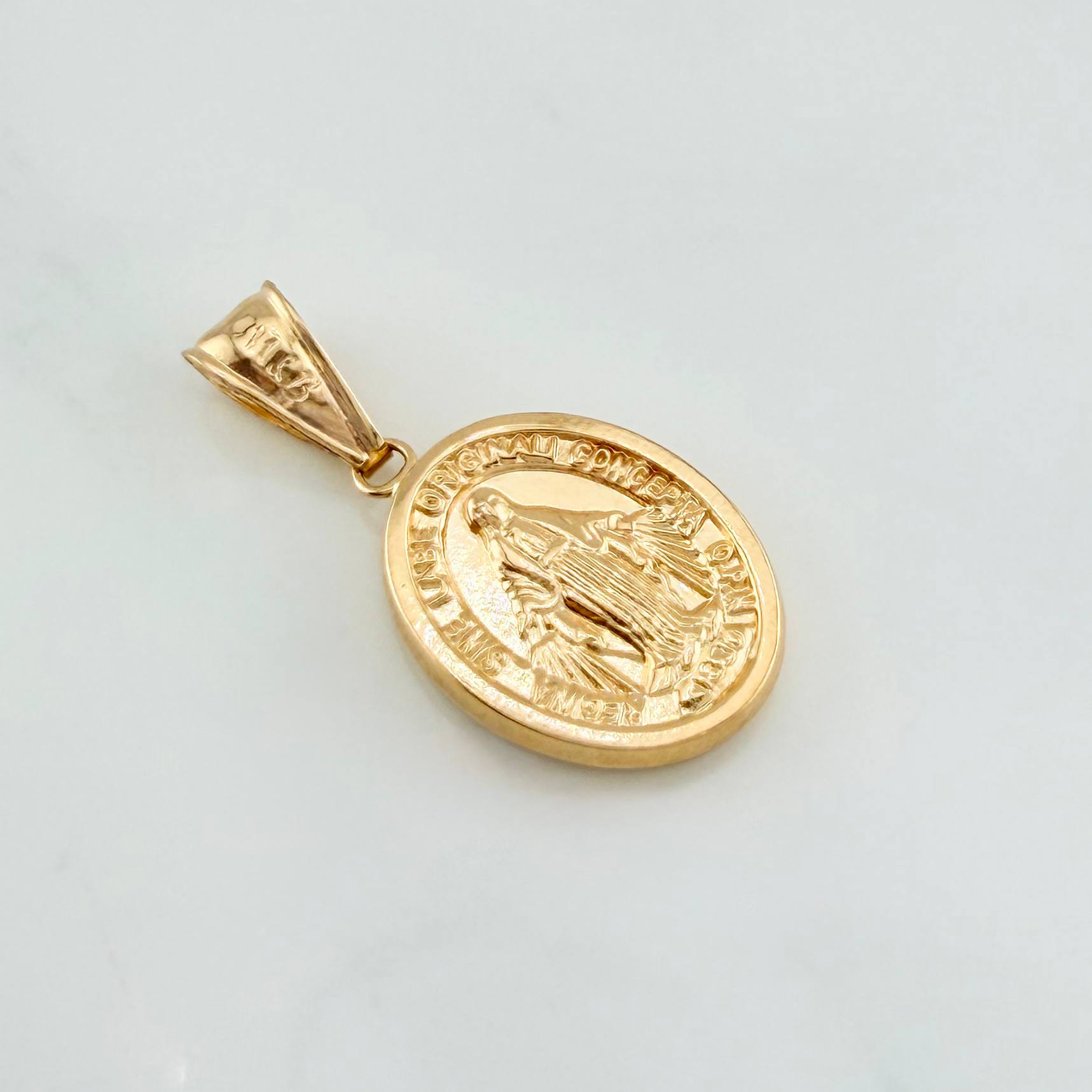 Dije Virgen Milagrosa 1.4 g / 3 cm Oro Amarillo 18K
