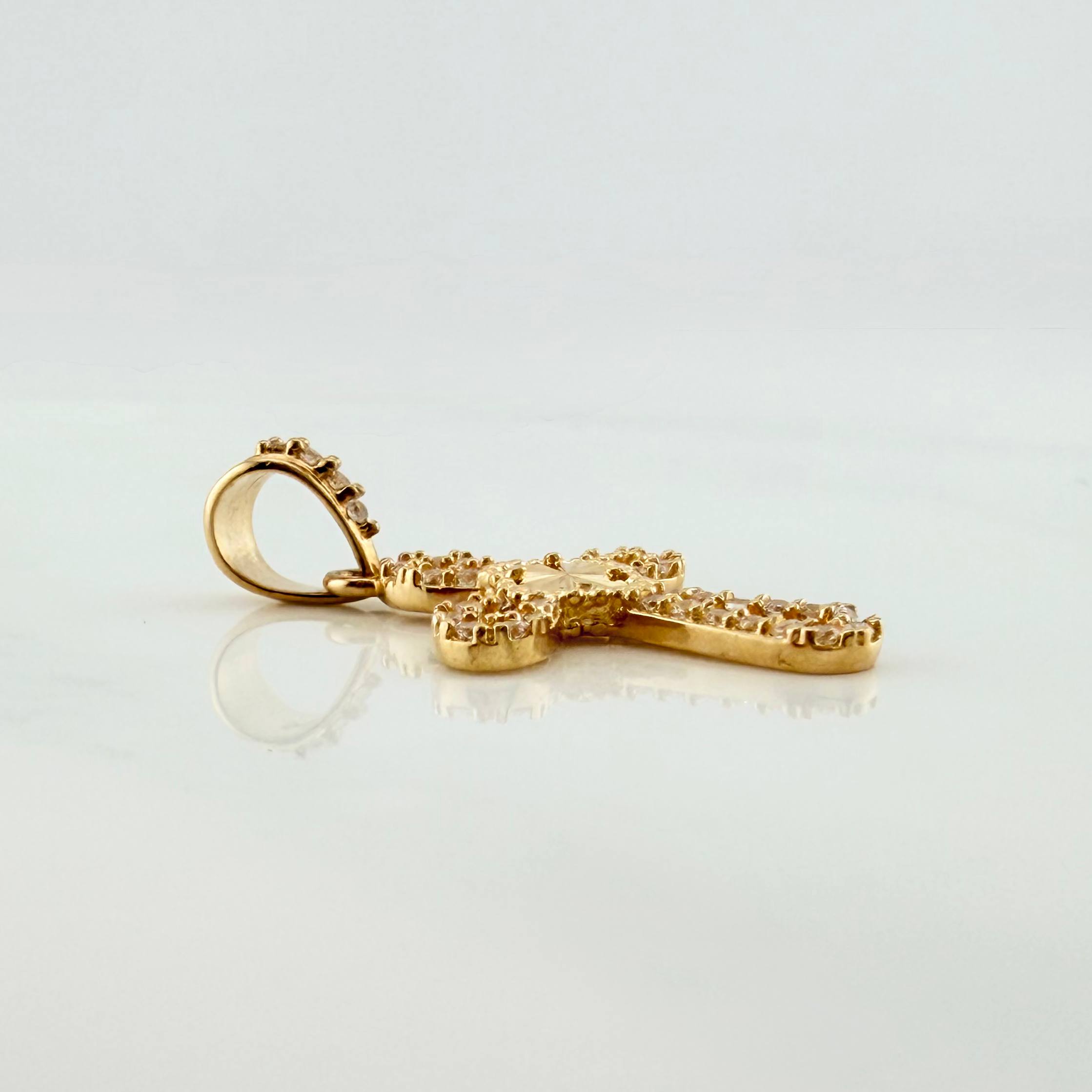 Dije Cruz Trebol 1.25 g / 2.5 cm Oro Amarillo 18K