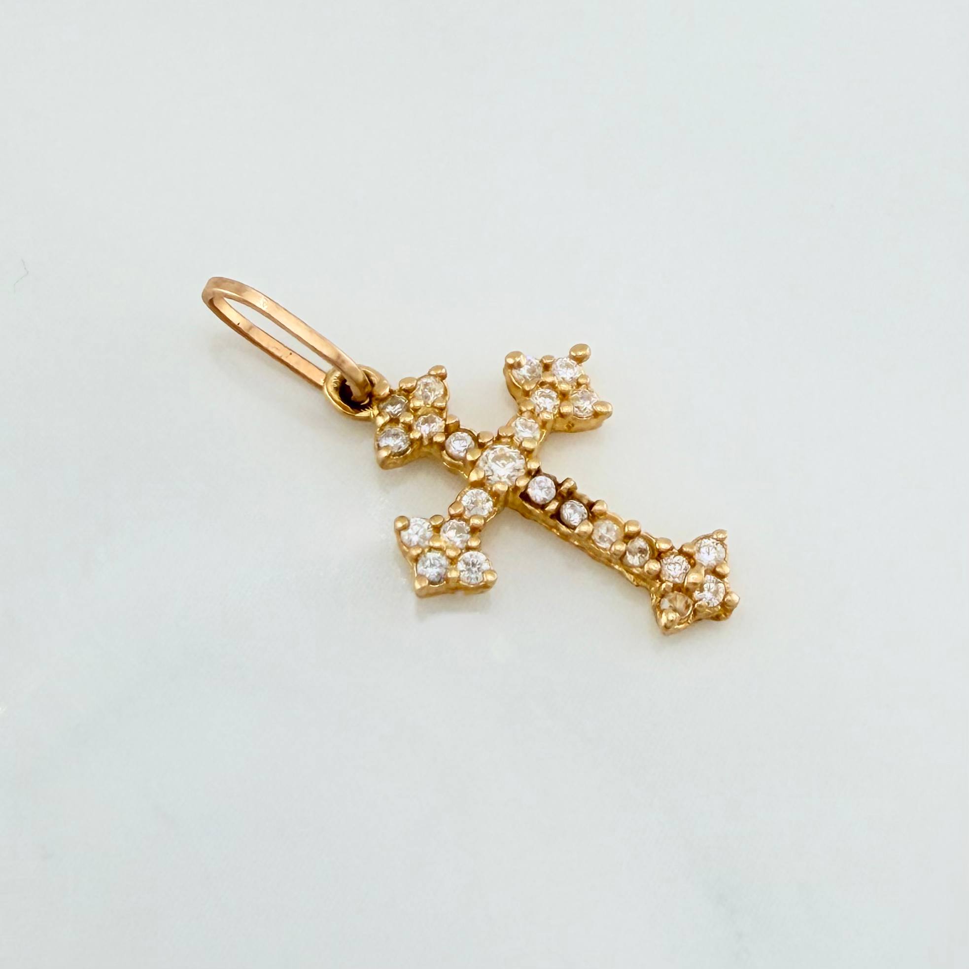 Dije Cruz Gotica 0.6 g / 2 cm Oro Amarillo 18K