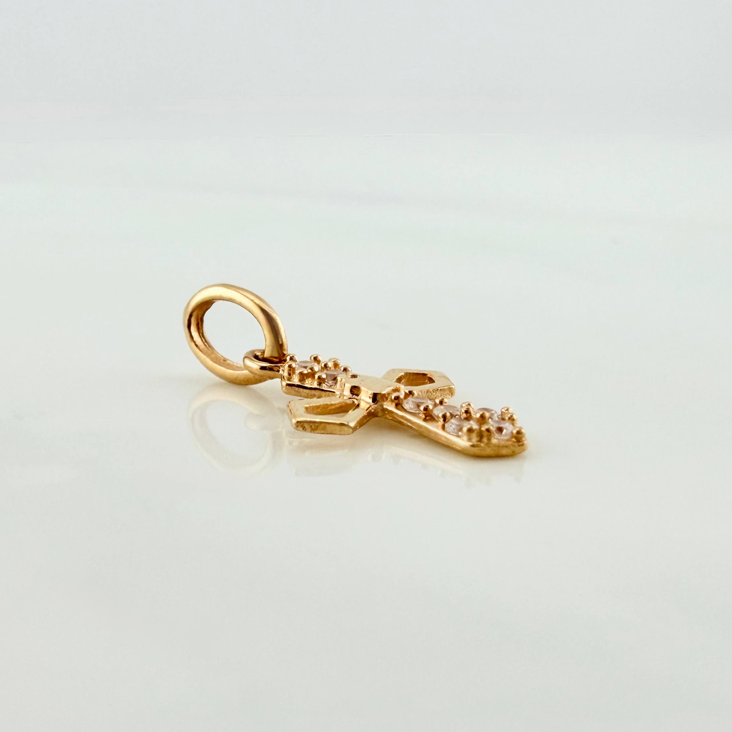 Dije Cruz Gotica 0.6 g / 2 cm Oro Amarillo 18K