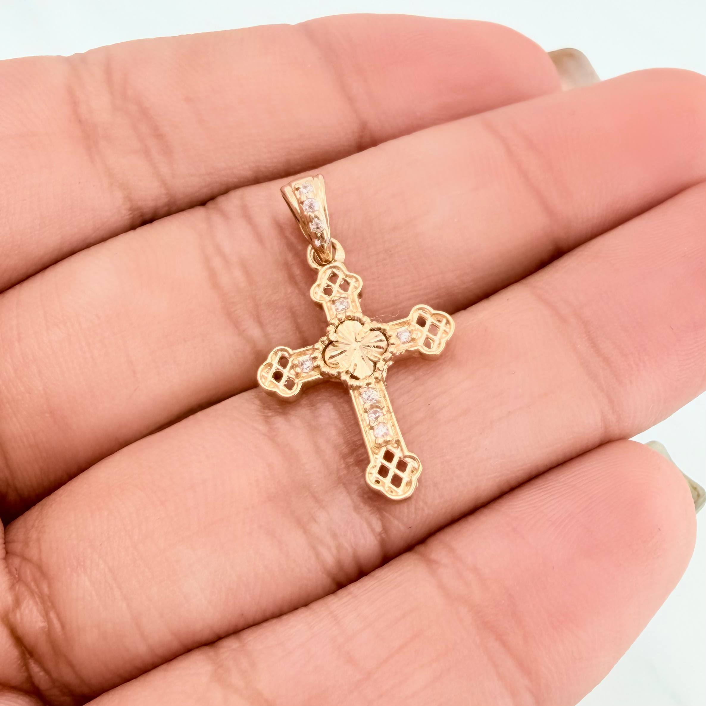 Dije Cruz Trebol 1.2 g / 2.5 cm Oro Amarillo 18K
