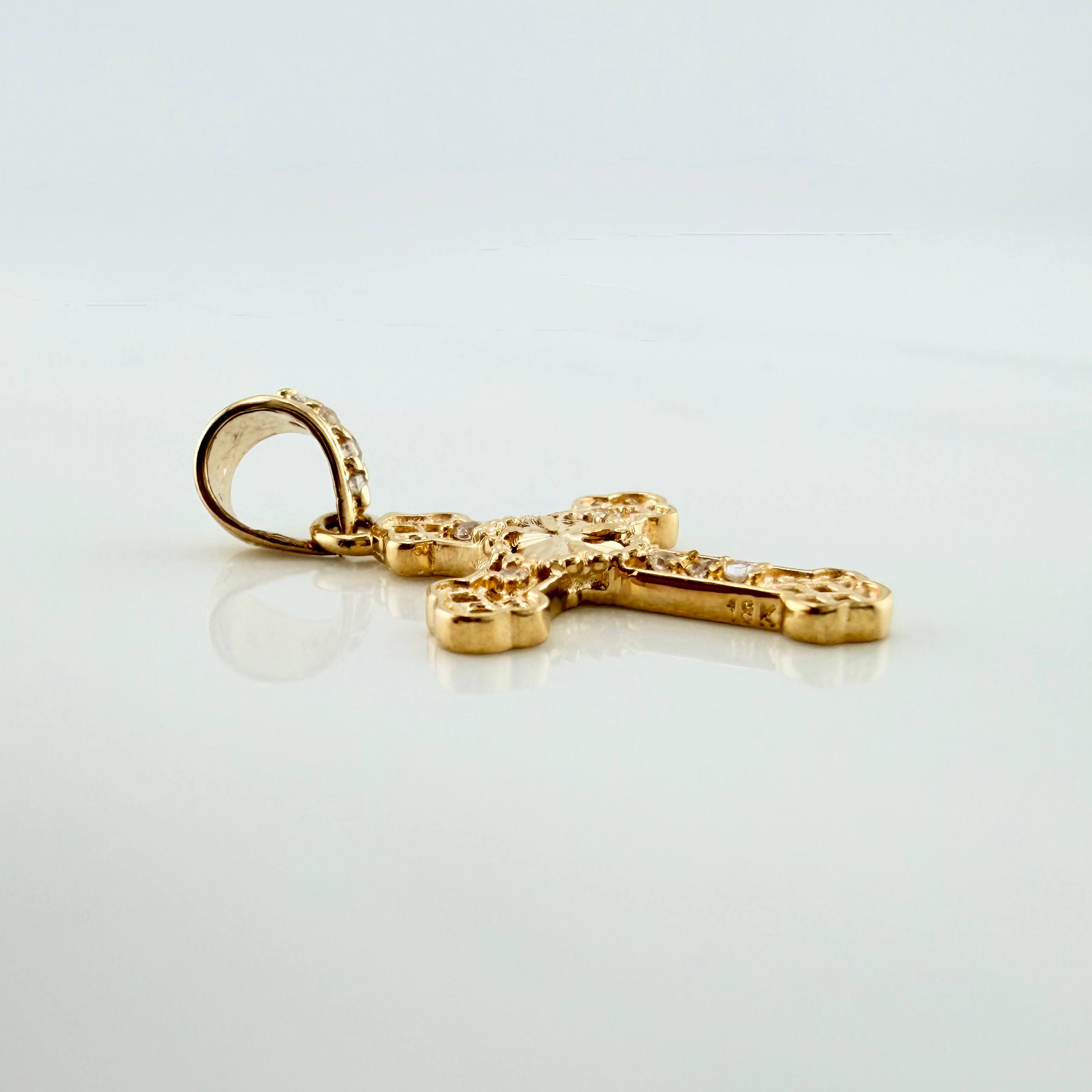 Dije Cruz Trebol 1.2 g / 2.5 cm Oro Amarillo 18K
