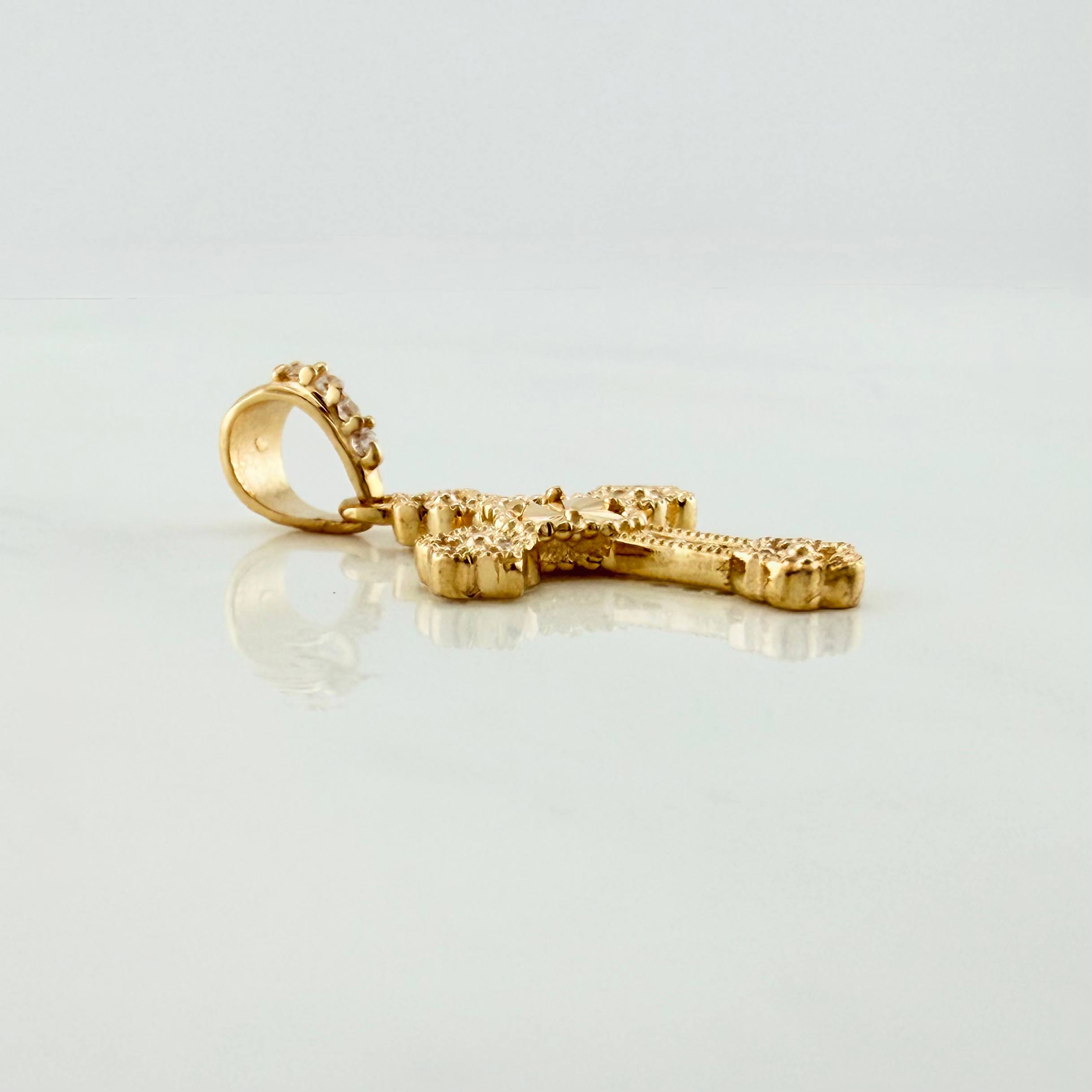 Dije Cruz Trebol 1.3 g / 2.5 cm Oro Amarillo 18K