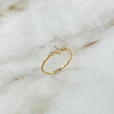 Anillo Lucero 0.9gr / T5 3/4 / Circones Blancos Oro Amarillo