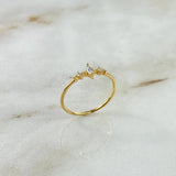 Anillo Solitario Lucero 0.9gr / T6 / Circones Blancos Oro Amarillo ©