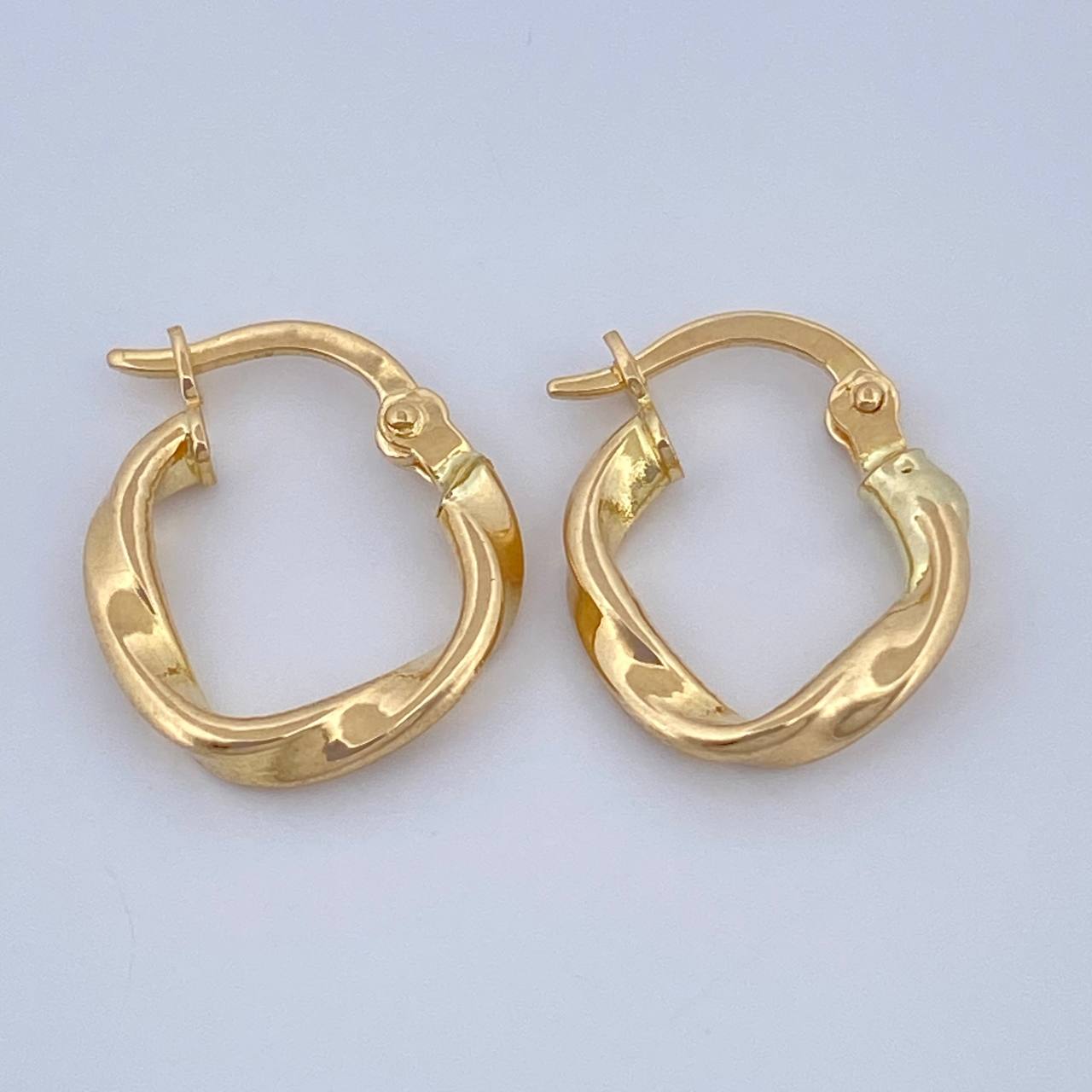 Candongas Asby 1.05gr / 1.5cm / Oro Amarillo 18K %