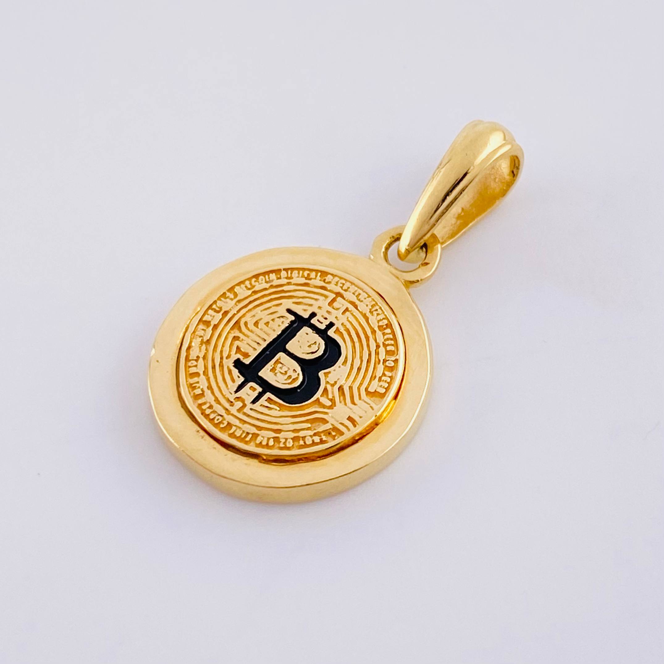 Dije Moneda 2.85gr / 2.5cm / Oro 18K