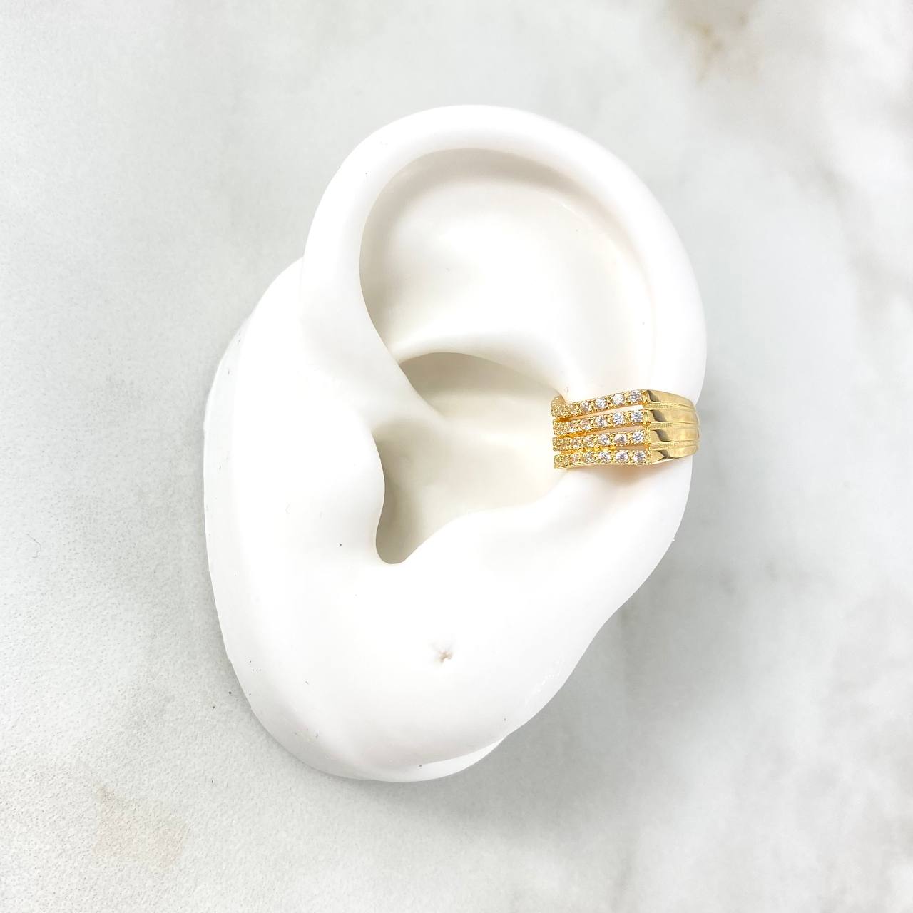 Piercing Earcuff Simulador 1.9gr / 1cm / Cuatro Lineas Circones Blancos Oro Amarillo (Joya) *