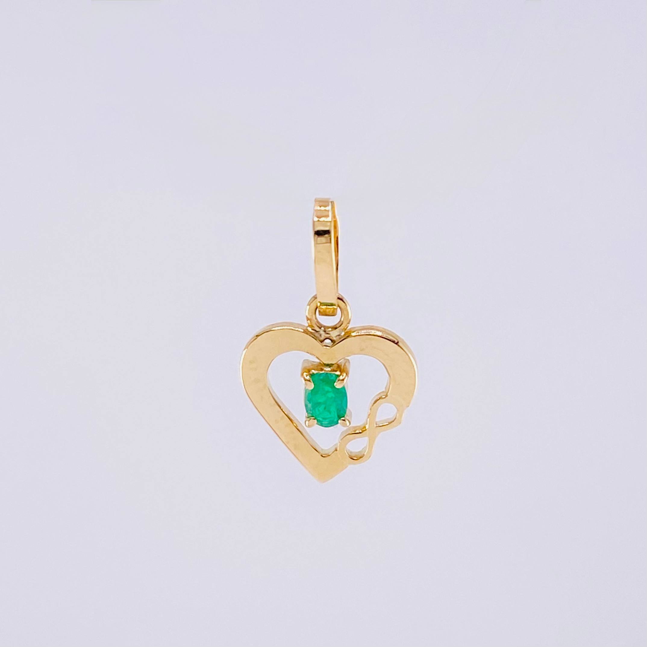 Dije Corazón Infinito Esmeralda 5pts 0.45g / 1.5cm Oro Amarillo 18K