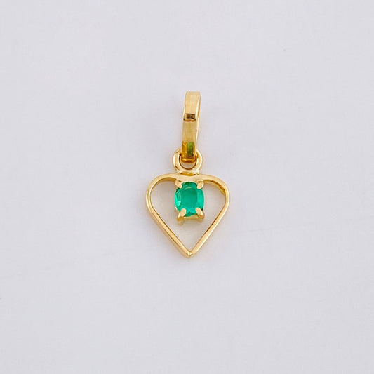 Dije Silueta Corazón Esmeralda 5pts 0.3g / 1.4cm Oro Amarillo 18K