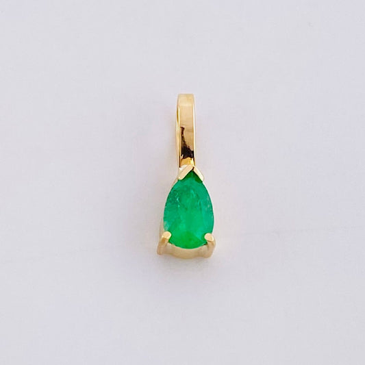 Dije Lagrima Esmeralda 19pts 0.25g / 1cm Oro Amarillo 18K