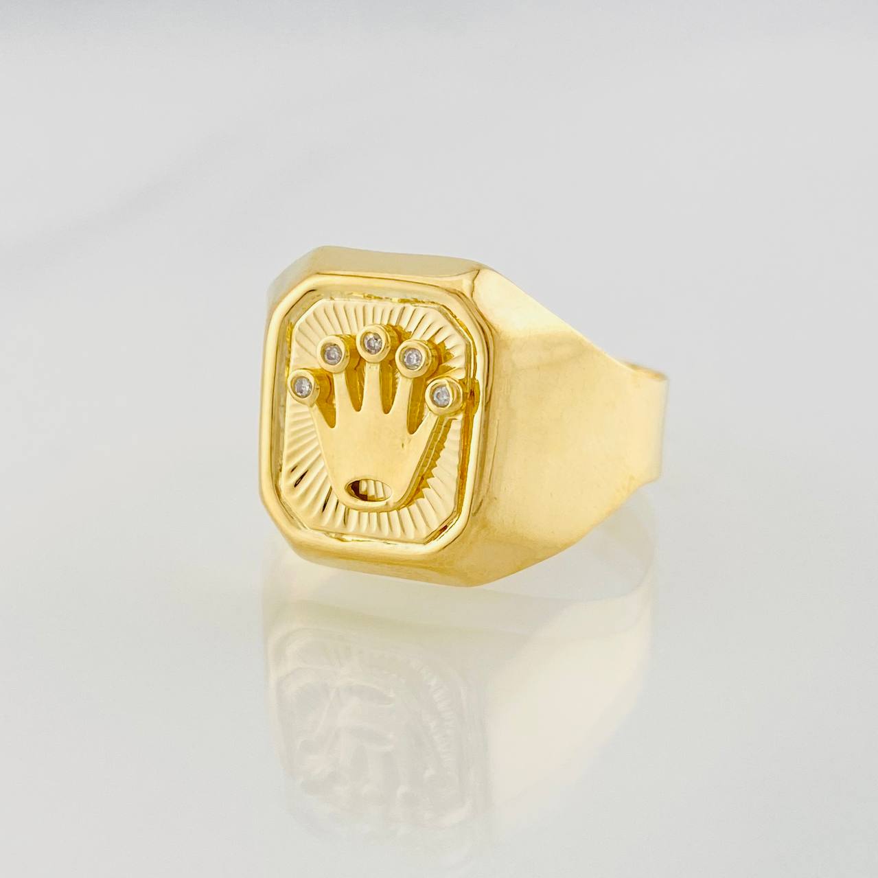 Anillo Corona 3.95g / T11 1/2 Oro Amarillo 18K
