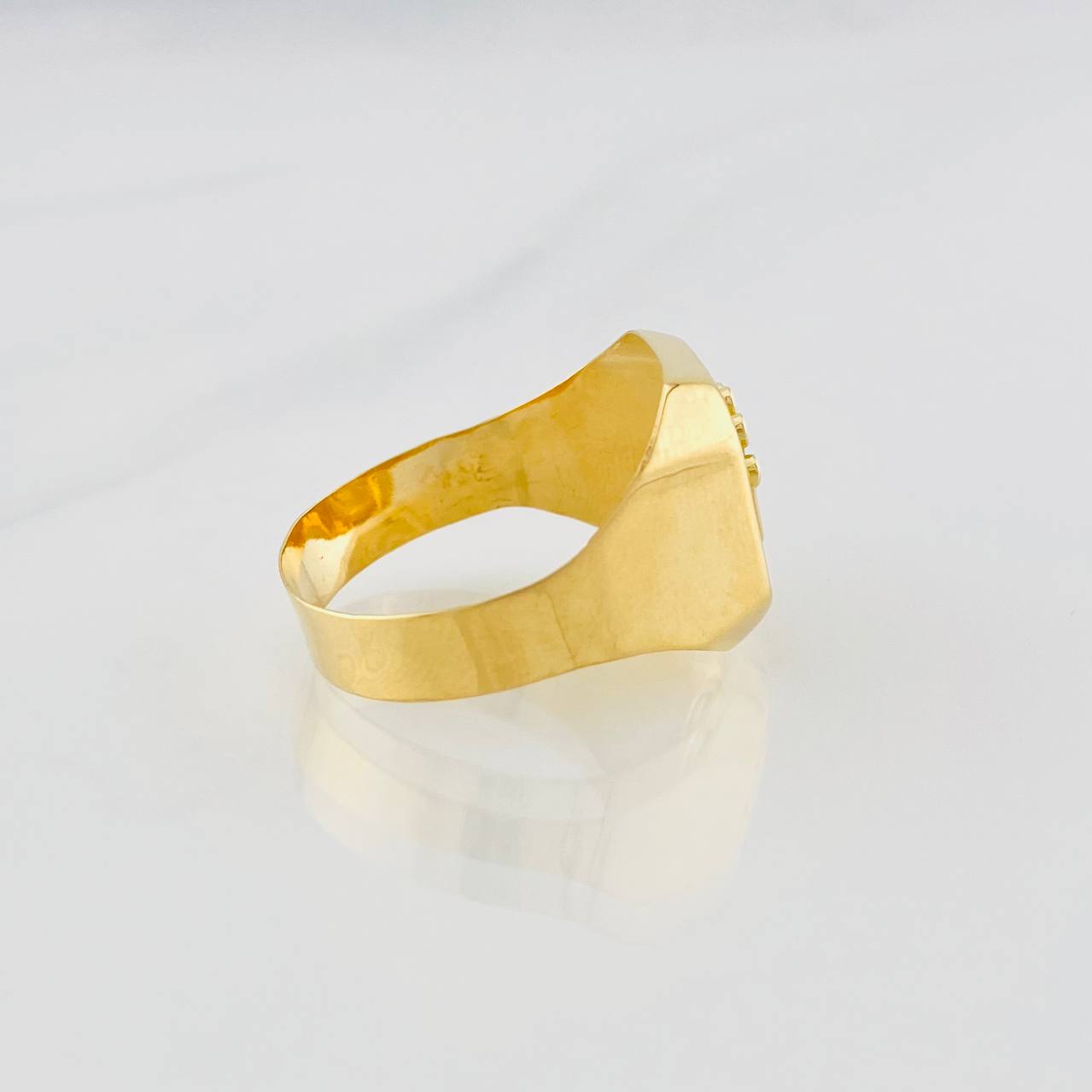 Anillo Corona 3.95g / T11 1/2 Oro Amarillo 18K