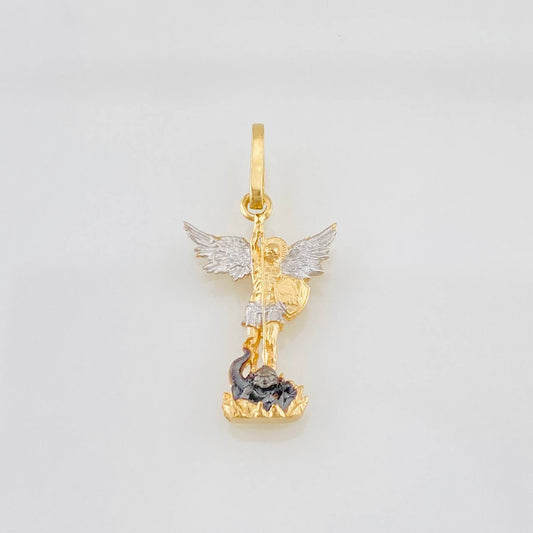 Dije Arcangel San Miguel 1.05g / 2.05cm Tres Oros 18K