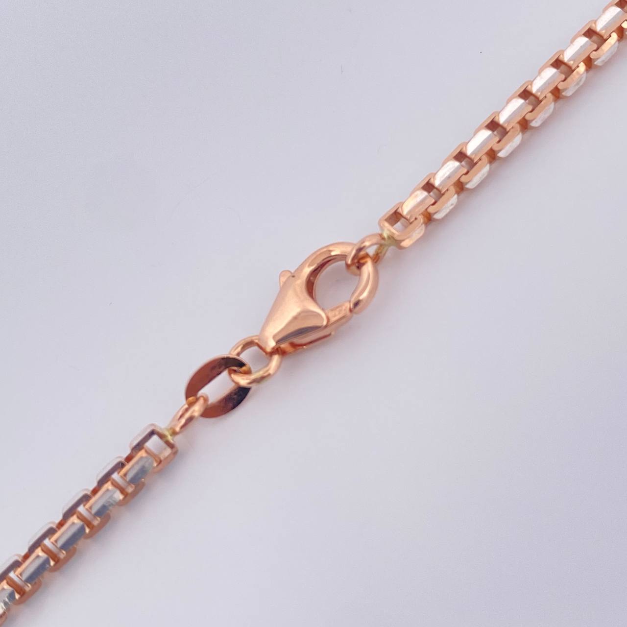 Cadena Veneciana 32gr / 70.2cm / 2.6mm Dos Oros Blanco Rosa +3 18K $