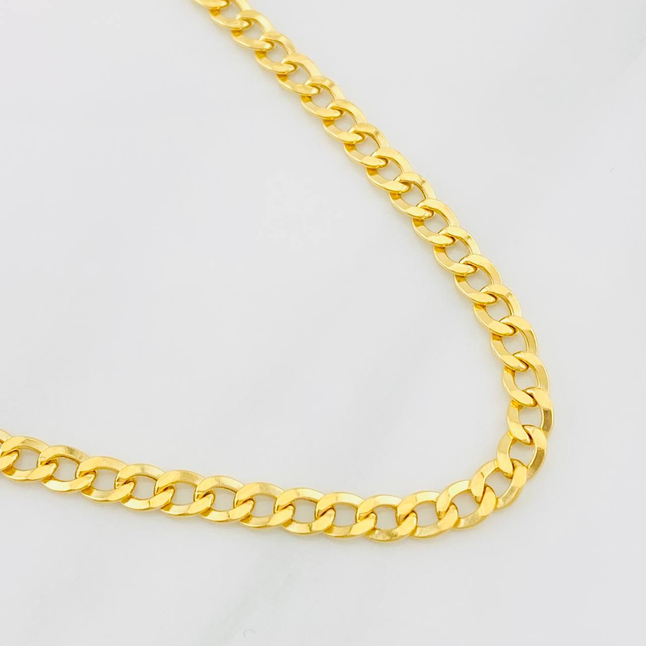 Cadena Cubana 10.25g / 60cm / 4.16mm Oro Amarillo 18K