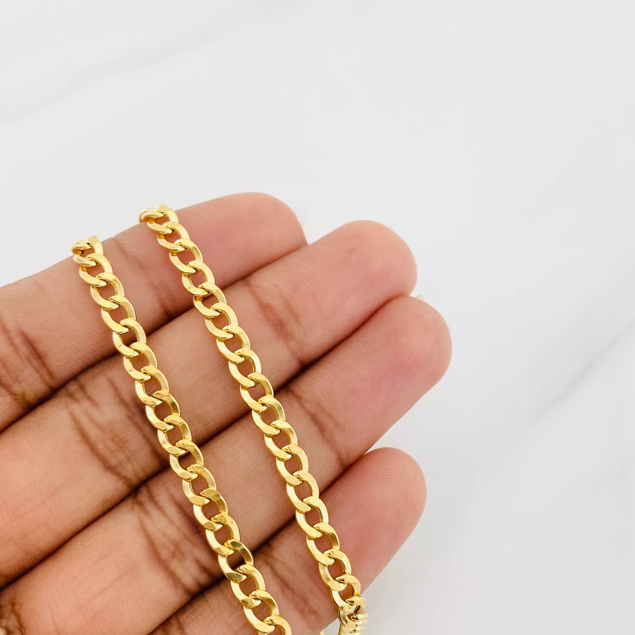 Cadena Cubana 10.25g / 60cm / 4.16mm Oro Amarillo 18K