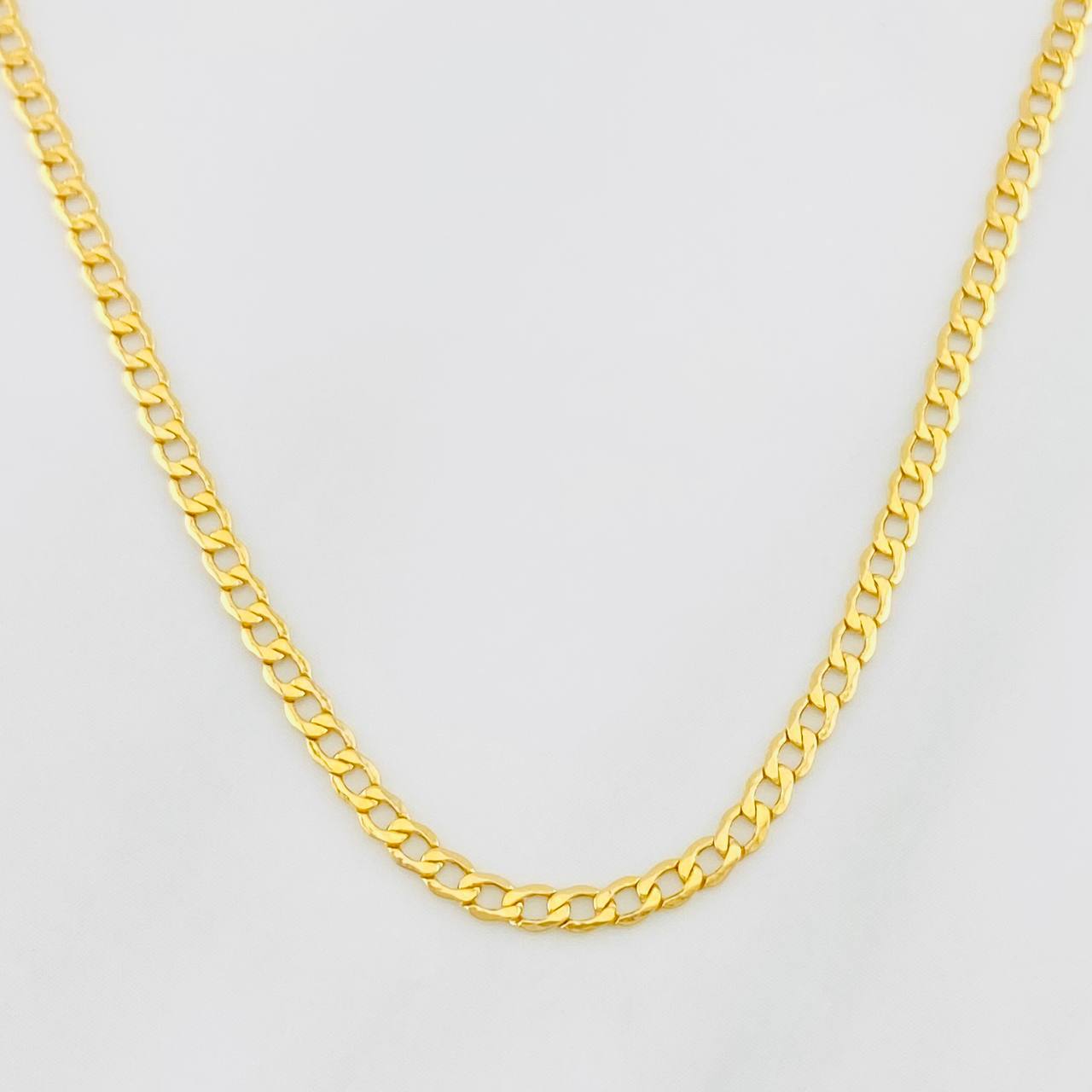 Cadena Cubana 2.2g / 60cm / 2.1mm Oro Amarillo 18K