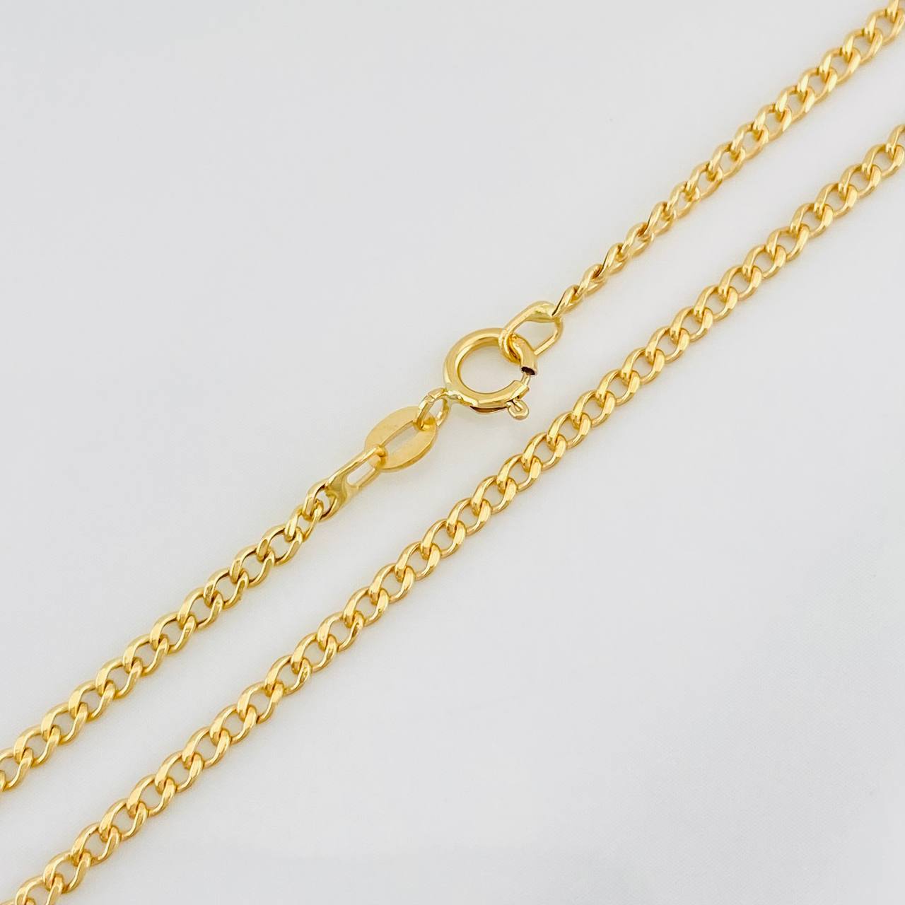 Cadena Cubana 1.7g / 45cm / 1.93mm Oro Amarillo 18K