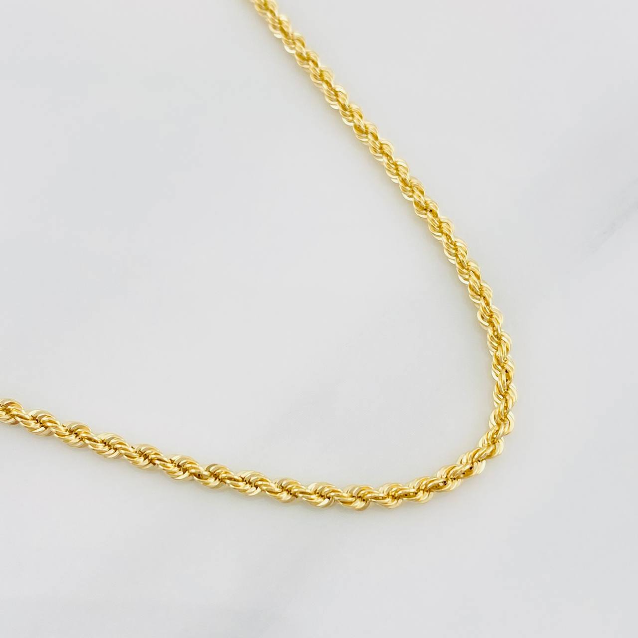 Cadena Lazo 3.75g / 60cm / 2.2mm Oro Amarillo 18K