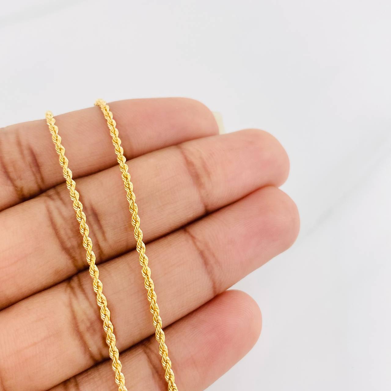 Cadena Lazo 1.65g / 50cm / 1.7mm Oro Amarillo 18K