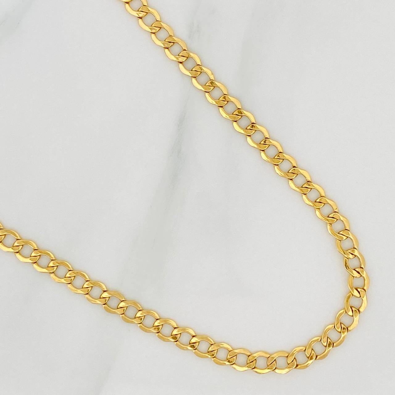 Cadena Cubana 9.35gr / 64.8cm / 4.33mm Oro Amarillo +1 18K $