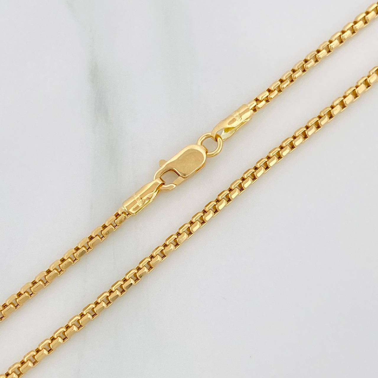 Cadena Veneciana 5.3gr / 50.5cm / 2.2mm Oro Amarillo +3 18K &