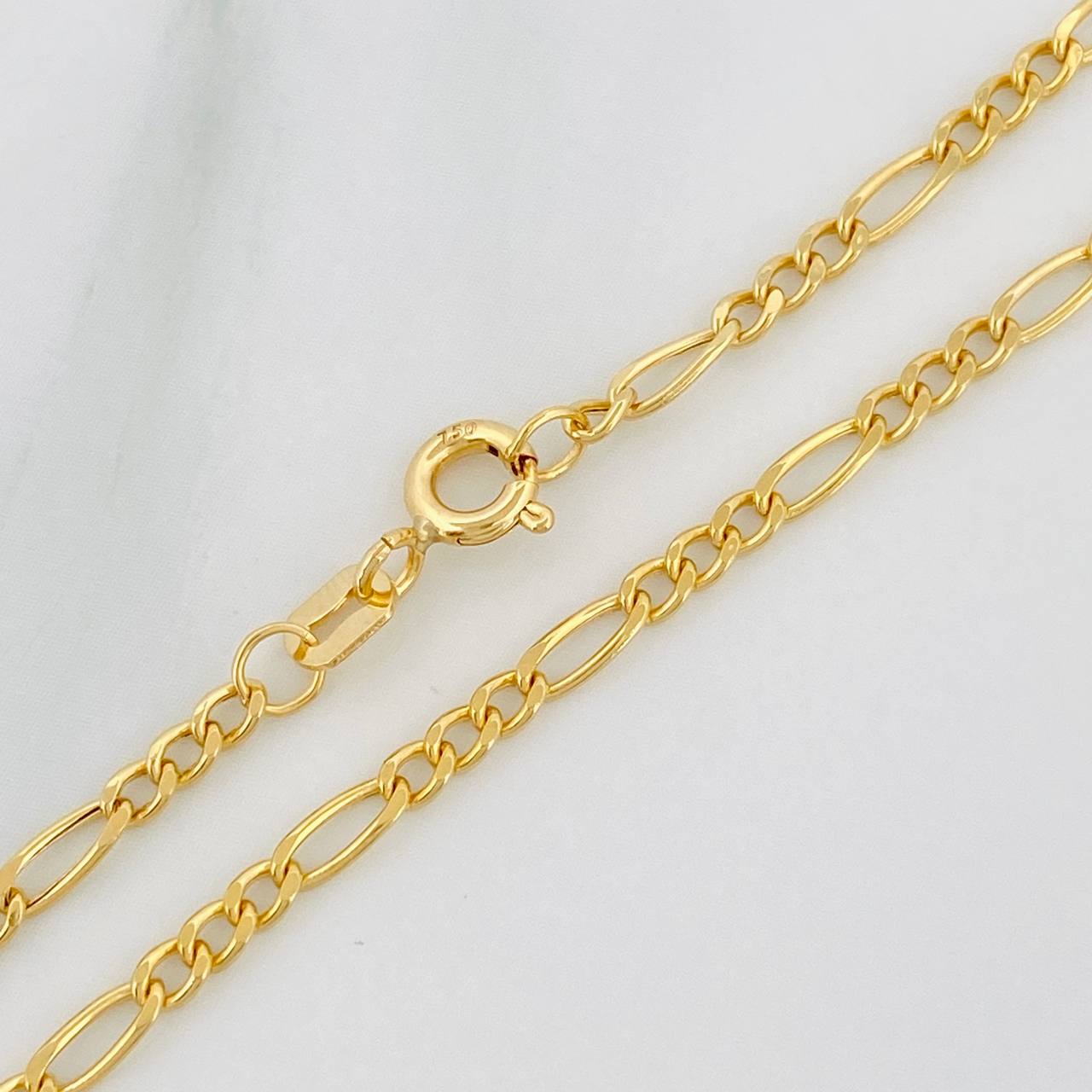 Cadena Figaro 3.1gr / 55cm / 2.3mm Oro Amarillo +1 18K %
