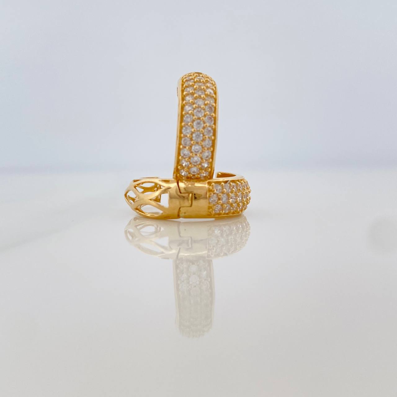 Candongas Triple Carril 3.95gr / 1.5cm / Oro Amarillo 18K %