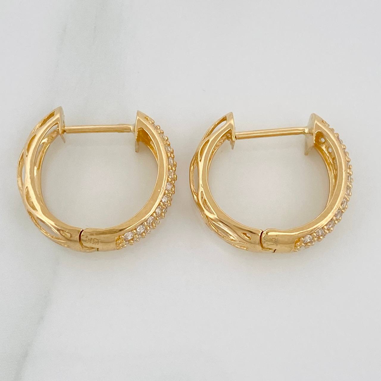 Candongas Triple Carril 4.05gr / 1.5cm / Oro Amarillo 18K %