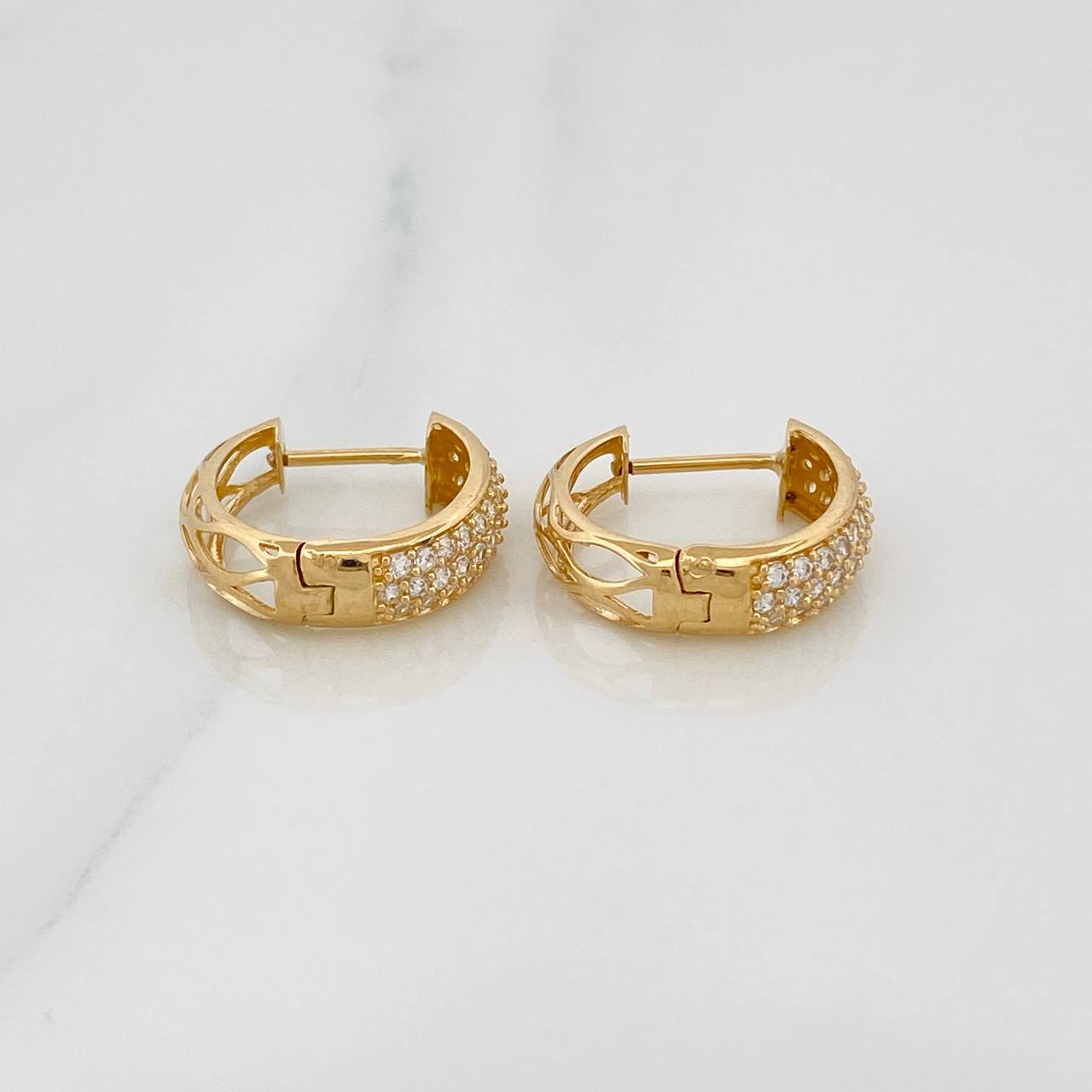 Candongas Triple Carril 4.05gr / 1.5cm / Oro Amarillo 18K %