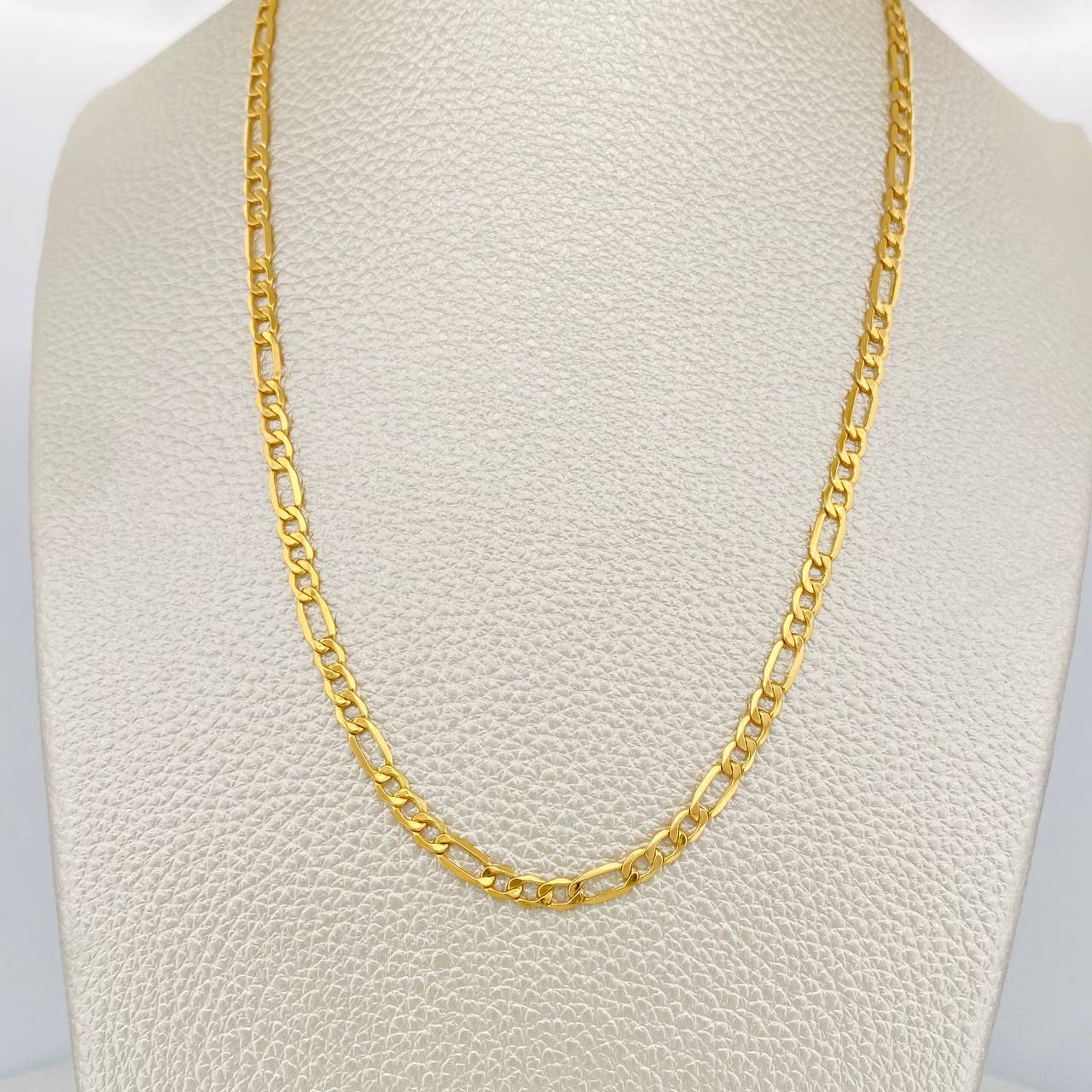 Cadena Figaro 5.8gr / 65cm / 3.2mm Oro Amarillo +1 18K $