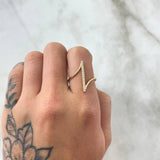 Anillo Linea Perpendicular 1.55gr / T8 1/4 / Circones Blancos Oro Amarillo 18K ©