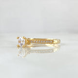Anillo Solitario Cetro Punteado 2gr / T6 1/4 / Circones Blancos Oro Amarillo 18K ©