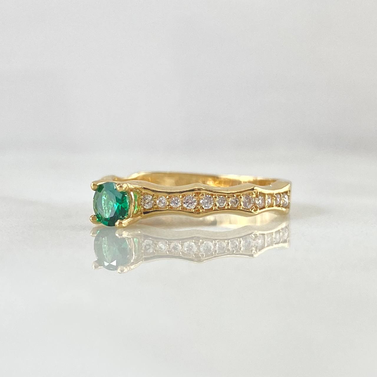 Anillo Carril Zig-Zag Esterno 2.25gr / T6 1/4 / Circones Blancos Verdes Oro Amarillo 18K ©