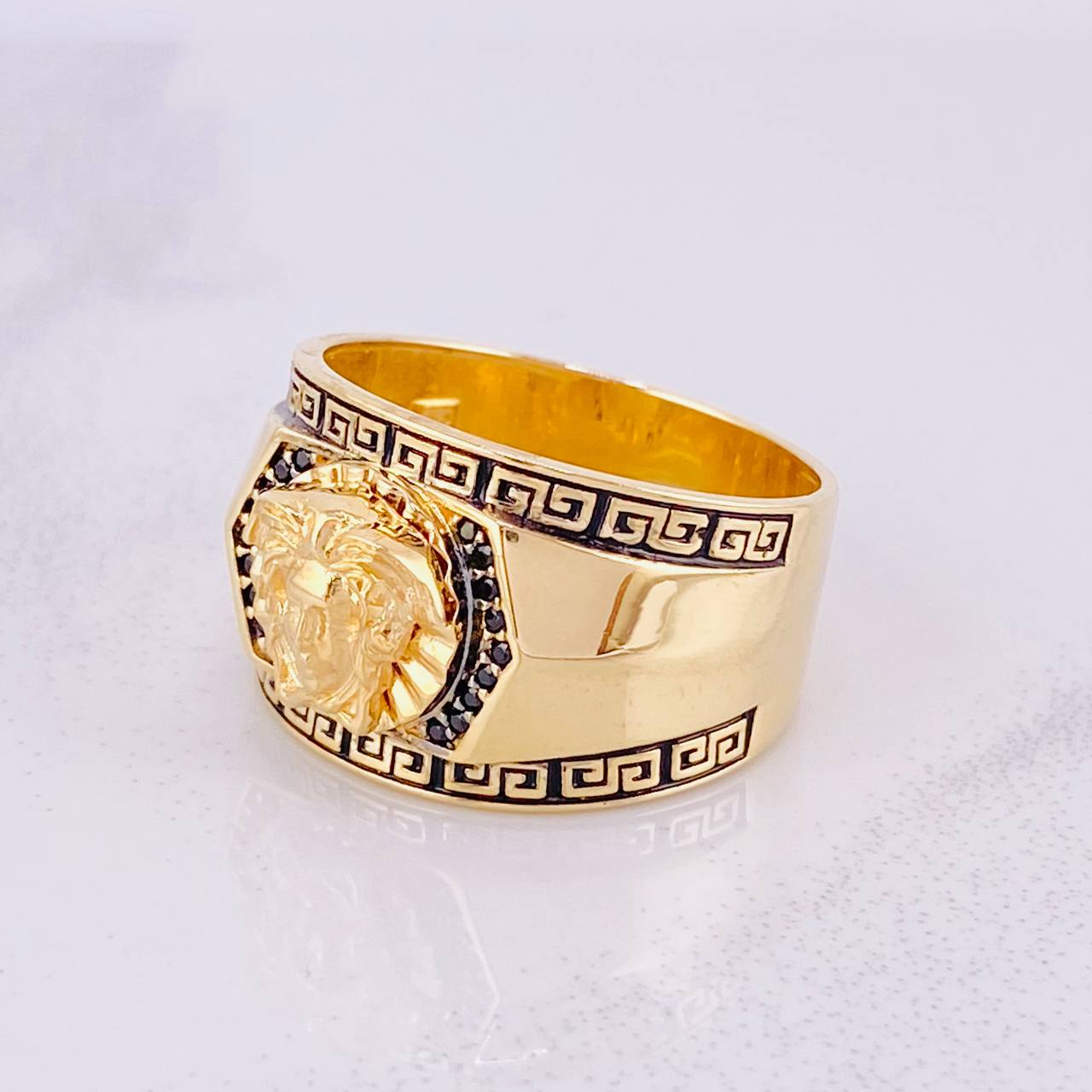 Anillo Tribal Medusa 9.3g / T10 3/4 Oro Amarillo 18K