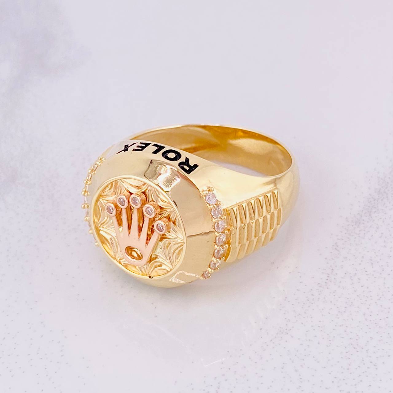 Anillo Circulo Corona 13.05g / T10 1/2 Dos Oros Amarillo Rosa 18K
