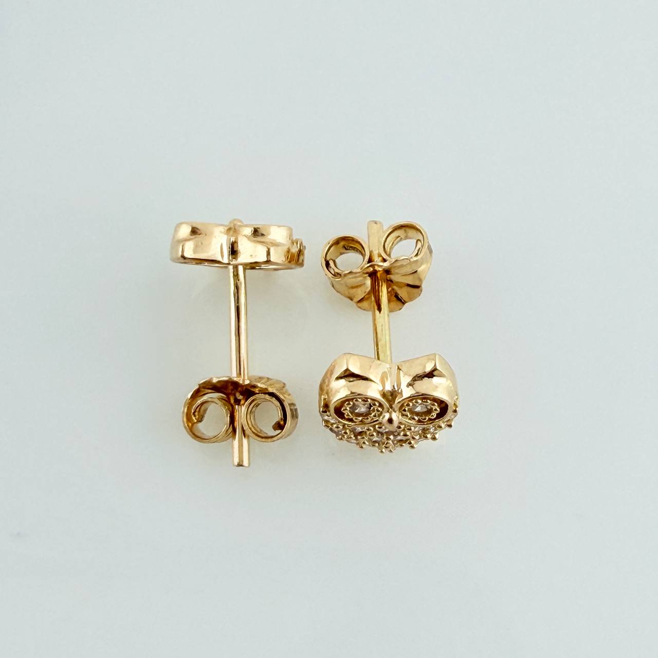 Topos Buho 1.45gr / 7.6mm Oro Amarillo 18K %