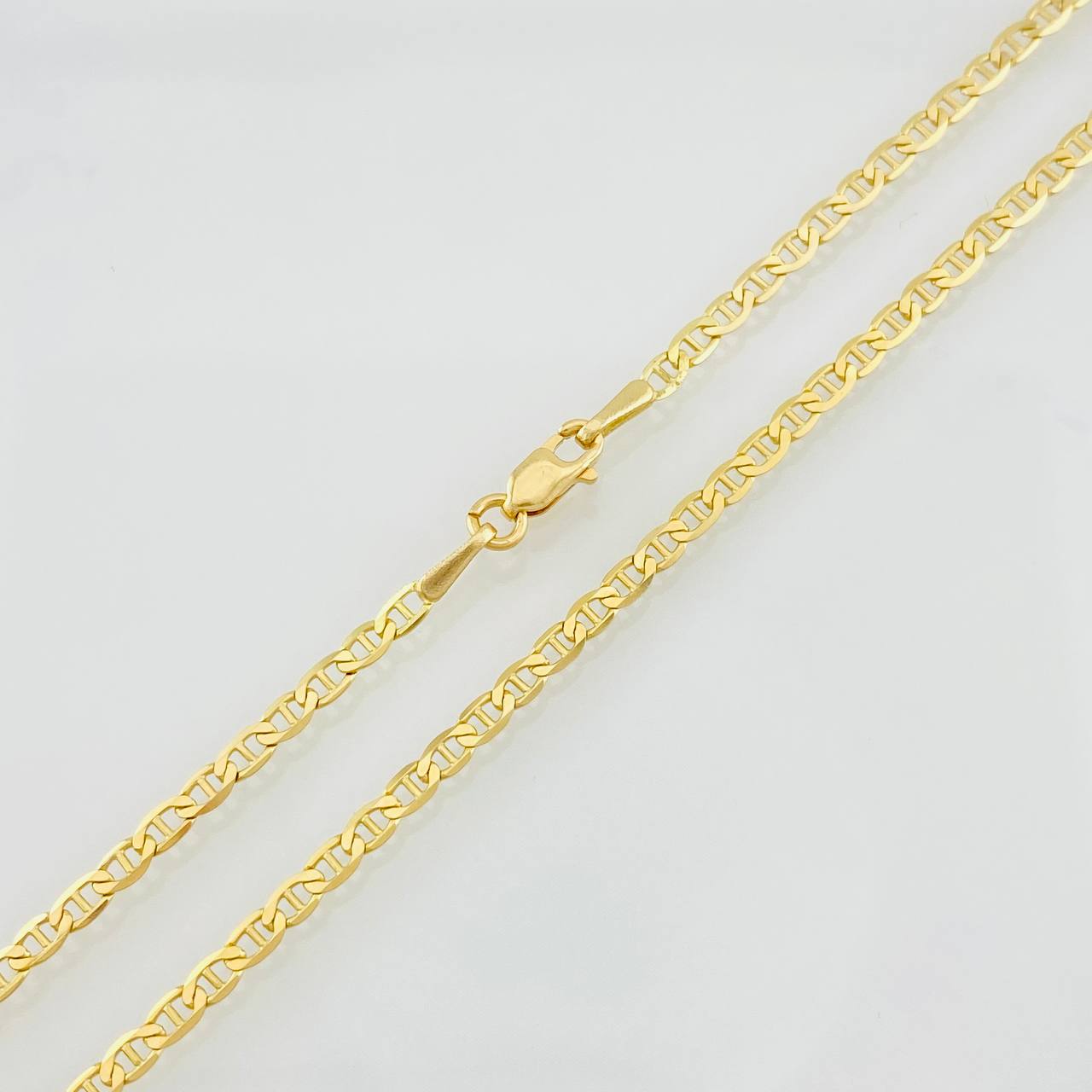 Cadena Escalera 4.25g / 50cm / 2.24mm Oro Amarillo 18K