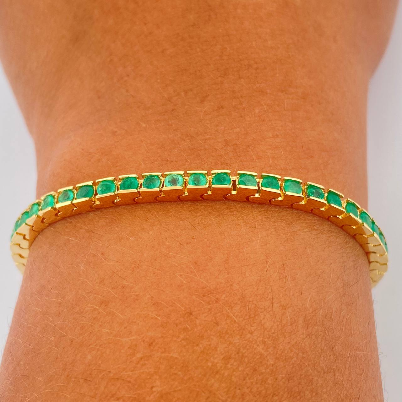 Pulso Tipo Tennis Esmeralda 15.7gr / 17.4cm / 3.26mm Oro Amarillo18K %