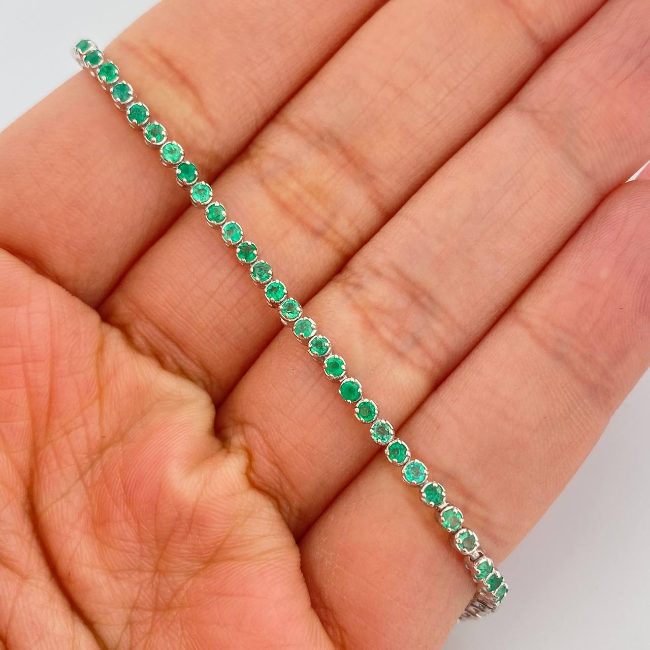 Pulso Tipo Tennis Esmeralda 6.4gr / 17.2cm / 2mm Oro Blanco18K %