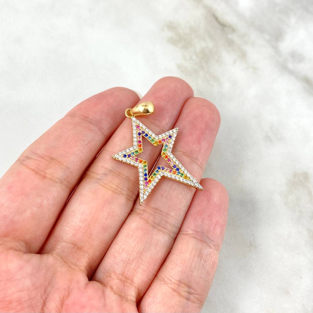Dije Silueta Estrella 2.6gr / 3.8cm / Circones Blancos Colores Dos Oros Amarillo Blanco