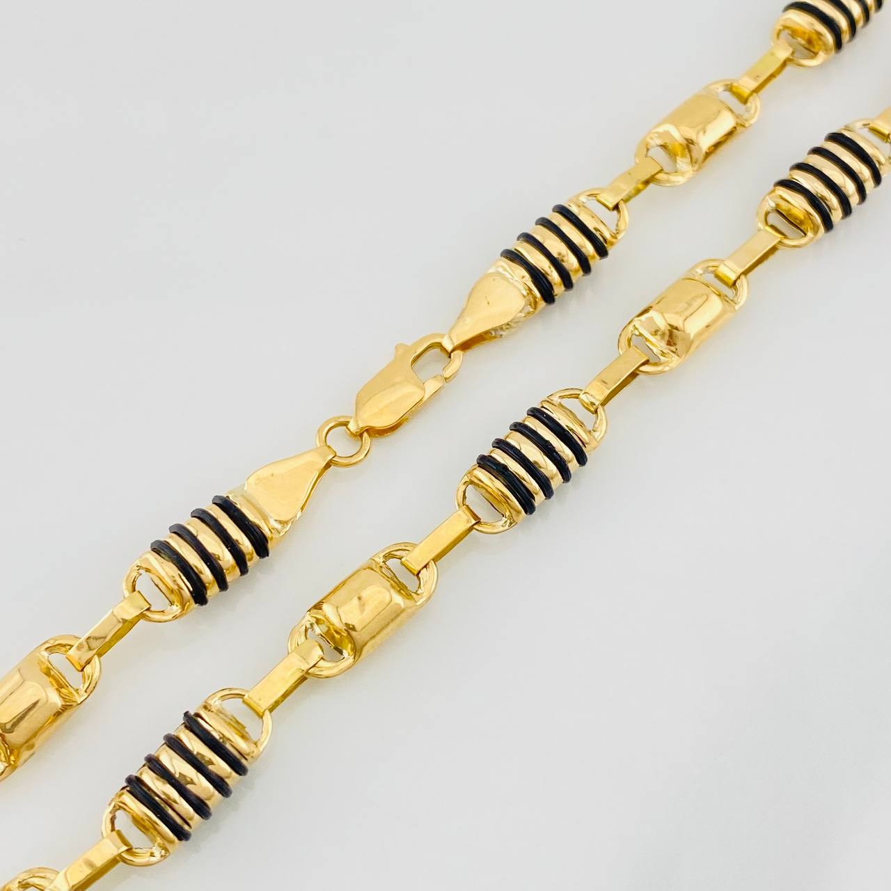 Cadena Rustica Barril 20.3g / 60cm / 6mm Oro Amarillo 18K