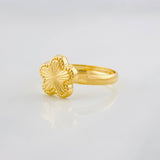 Anillo Flor Diamantada 1.05g / T7 1/2 Oro Amarillo 18K
