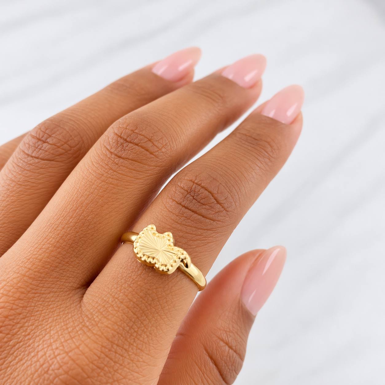 Anillo Elefante Diamantado 0.95g / T4 1/2 Oro Amarillo 18K