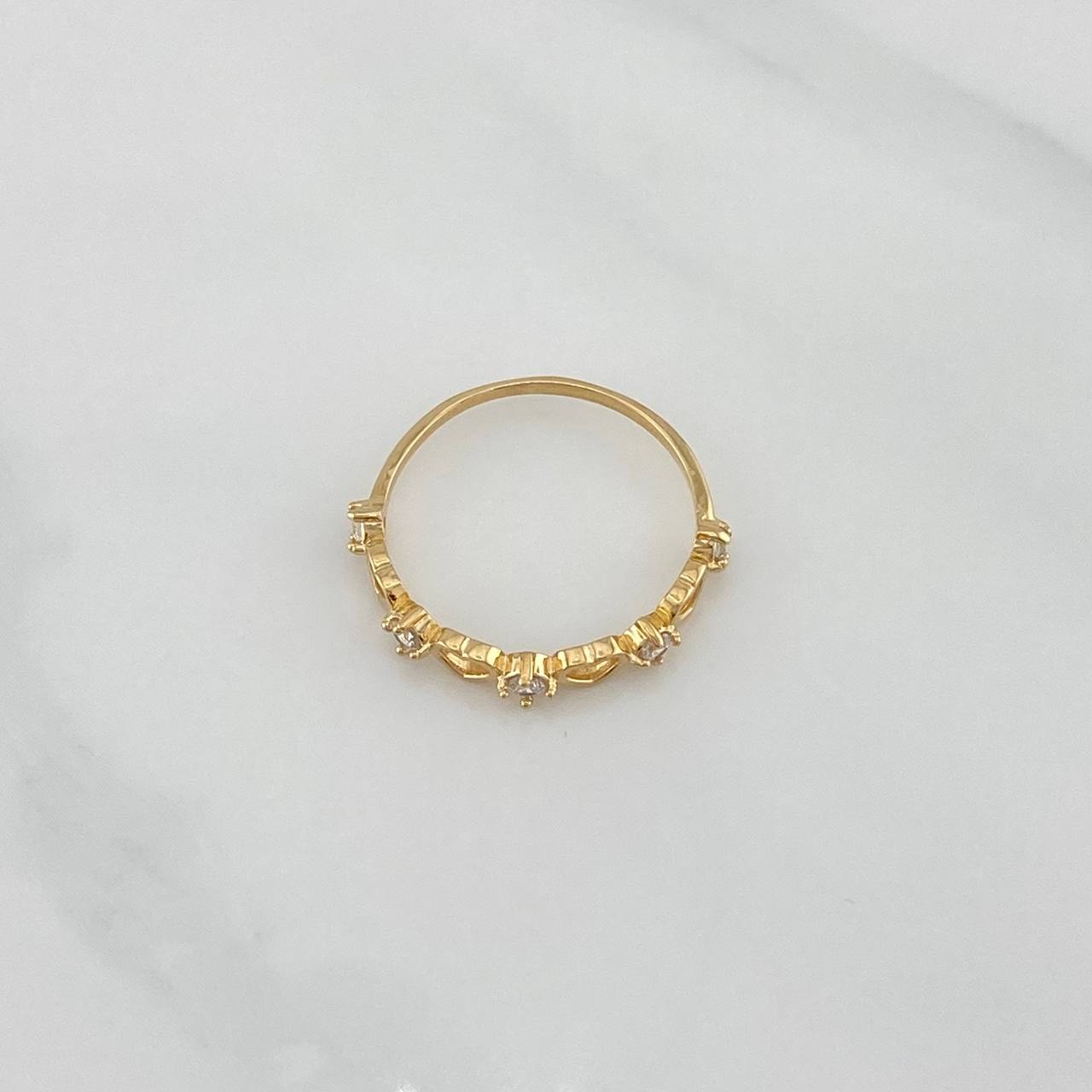 Anillo Siluetas Corazones 1.35 g / T6 1/2 Oro Amarillo 18K
