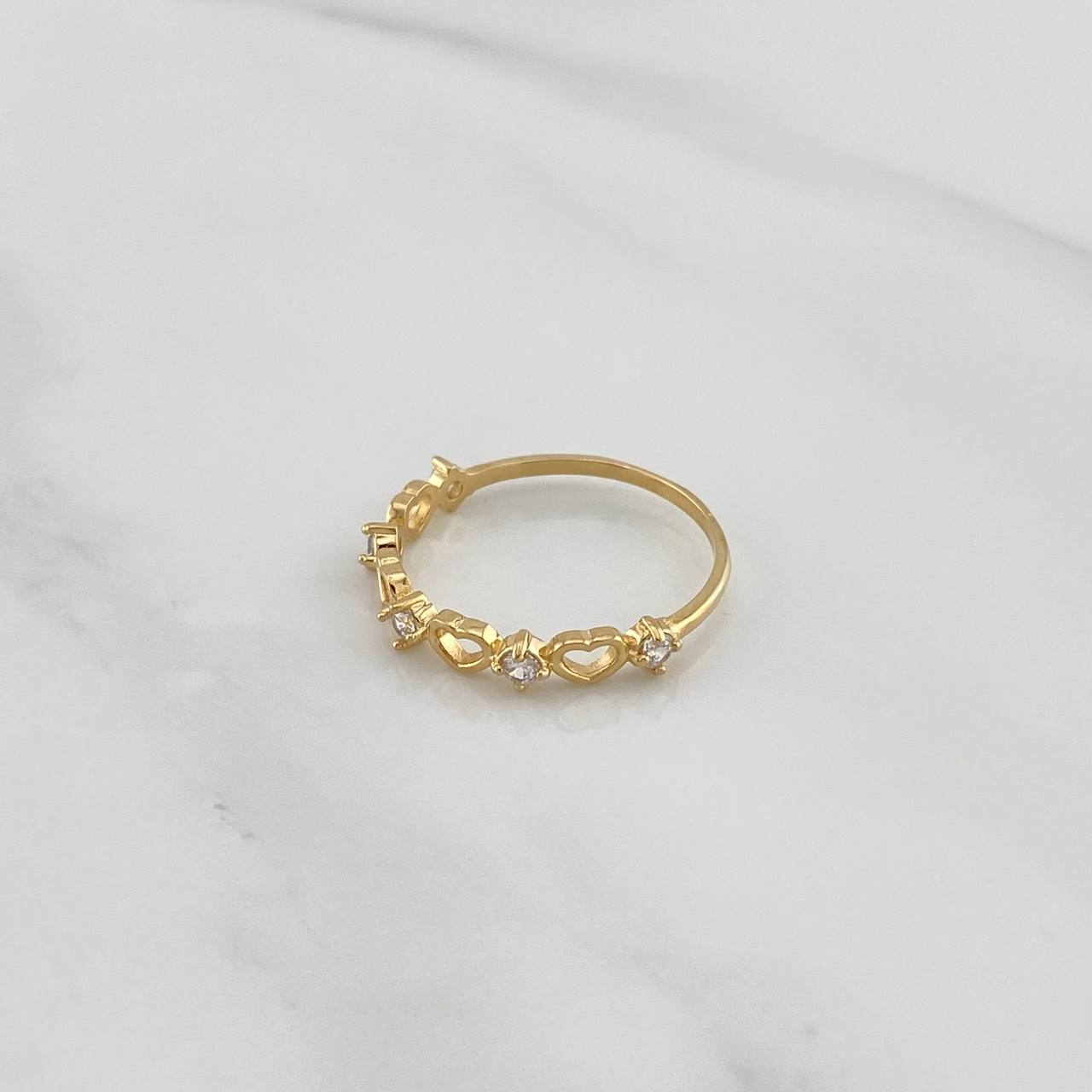 Anillo Siluetas Corazones 1.35 g / T6 1/2 Oro Amarillo 18K